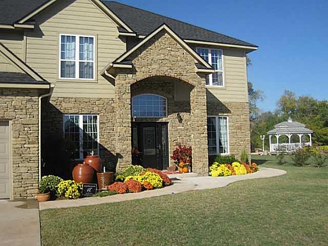 1st image of 1420 W Savannah Cir
