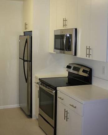 5th image of 2231 Virginia Ave APT A