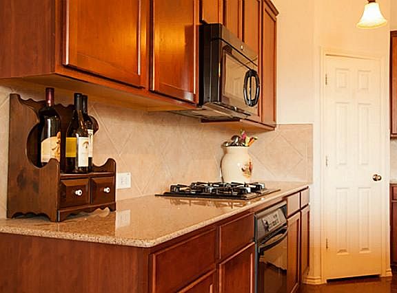 4th image of 6412 Taprock Dr