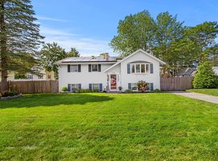 102 Dalton St, Nashua, NH 03063