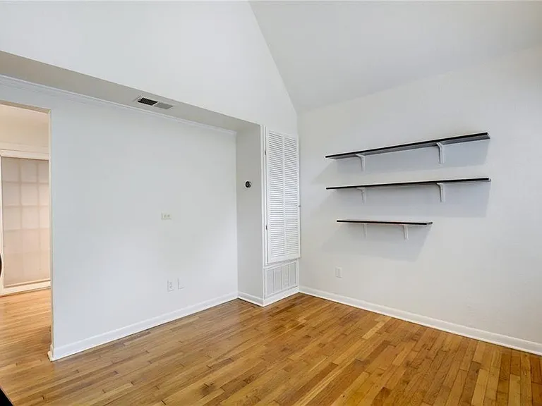 1110 W 22nd St #13A — Photo 7