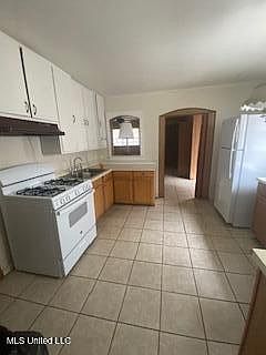 4th image of 208 Bayly Dr