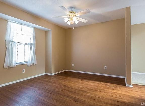 4th image of 7004 Green Tee Ct APT F