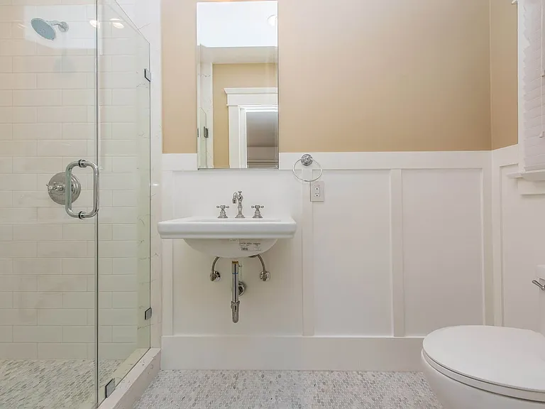 306 N Shaffer St — Photo 28