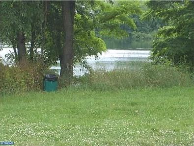 5th image of 386 Lakeside Dr