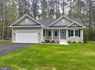 41 Wildwood Rd, Colonial Beach, VA 22443