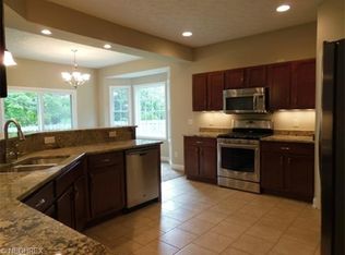 10687 Prouty Rd, Concord Township, OH 44077