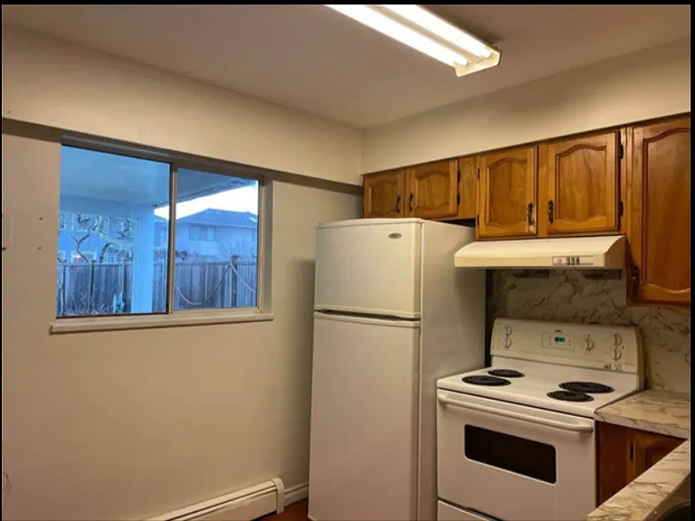 13615 Fraser Hwy #9 — Photo 6