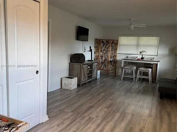 5th image of 3500 Harrison St APT 8