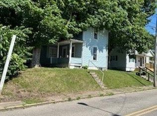 214 S State St, Crooksville, OH 43731