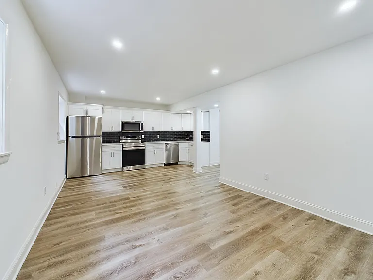 678 Chestnut Pl — Photo 6