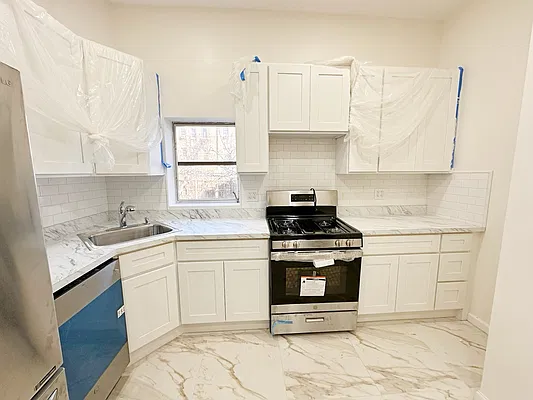 Rented by Brooklyn Property Group LLC | media 8