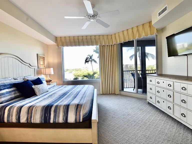 430 Cove Tower Dr #1-302 — Photo 12