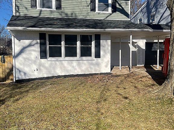 2nd image of 759 Plumtree Ln
