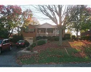 4806 Lolly Dr photo 1