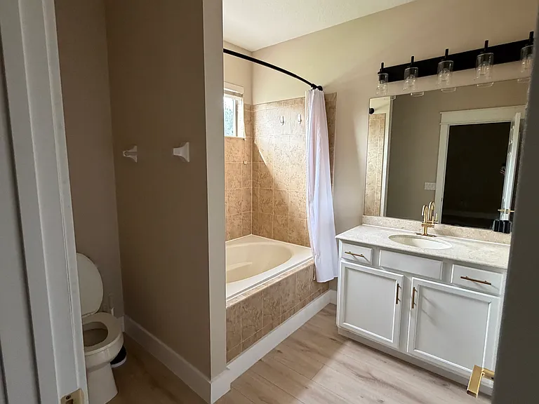 8548 Bertram Ln — Photo 10