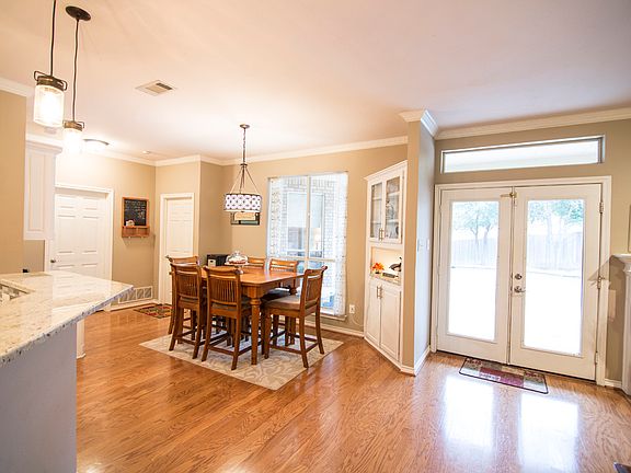 5th image of 120 Oak Tree Dr