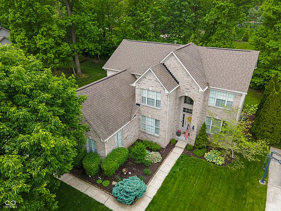 3rd image of 6556 Bainbridge Way
