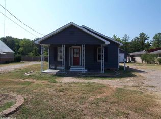 587 W Gaines St, Monticello, AR 71655