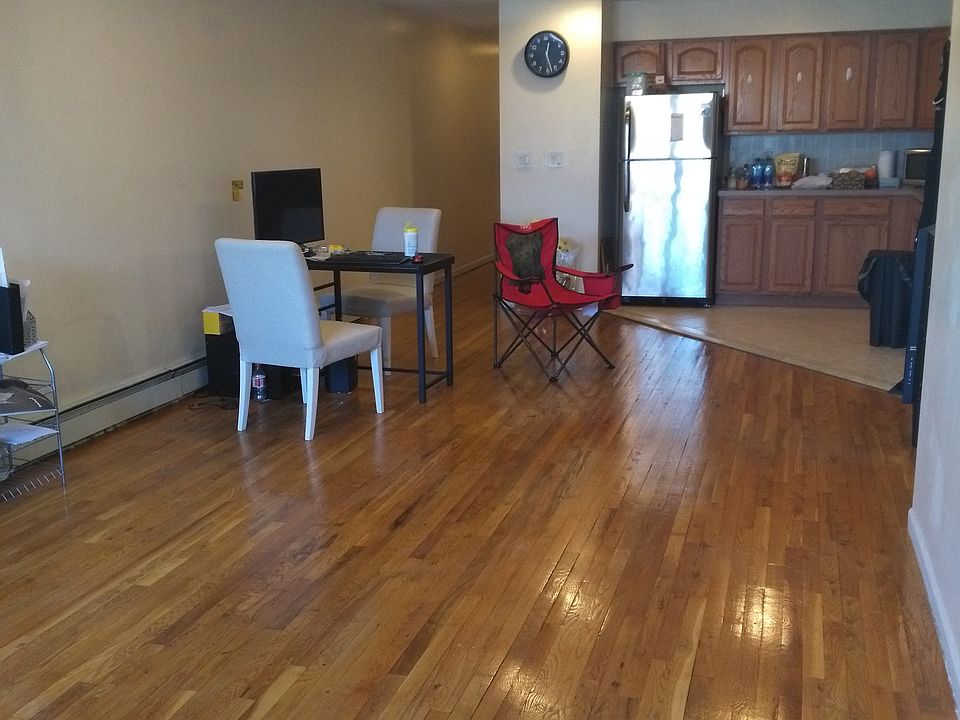 1st image of 12116 5th Ave #3