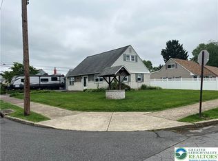 2115 Fireside Dr, Bethlehem, PA 18018