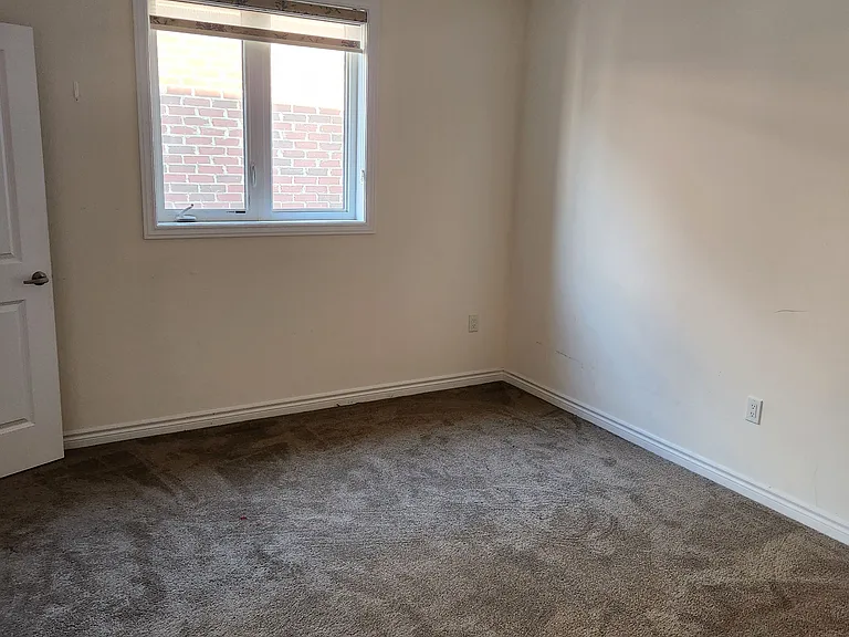 134 Petch Ave — Photo 12