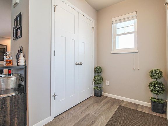 3rd image of 2048 Tori Frost Dr