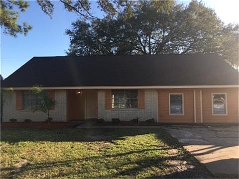 1st image of 2802 Estate Dr