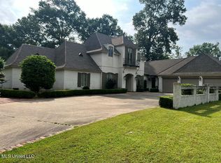 7 Bluff Hills Pl, Natchez, MS 39120