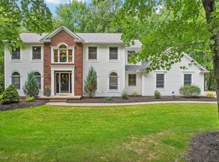 540 River Glen Dr, Aurora, OH 44202