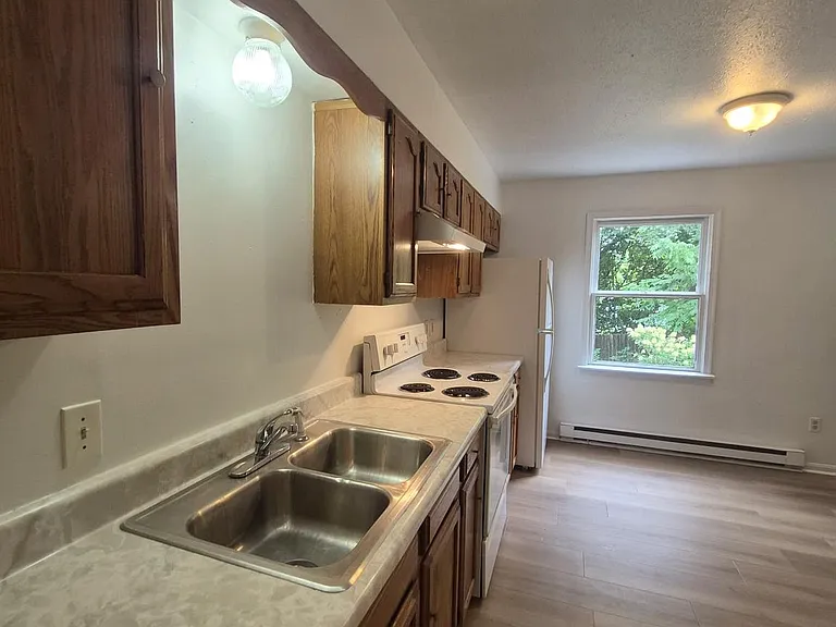 17 Mason Ct #4 — Photo 5