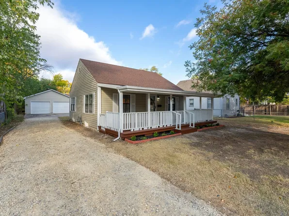 151 S McComas St, Wichita, KS 67213