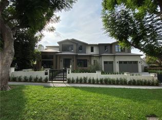 4035 Dixie Canyon Ave, Sherman Oaks, CA 91423