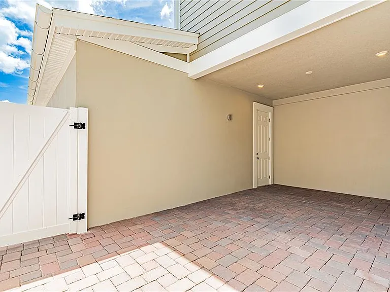 2380 Celebration Blvd — Photo 12