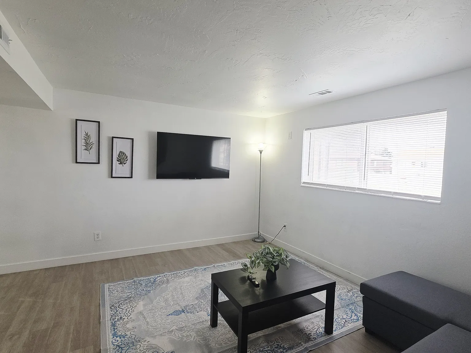 2 bed, 1.5 bath, 1100 sqft, $1,700 — Photo 4