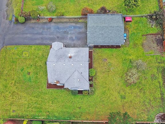 5th image of 7811 Burgess St W
