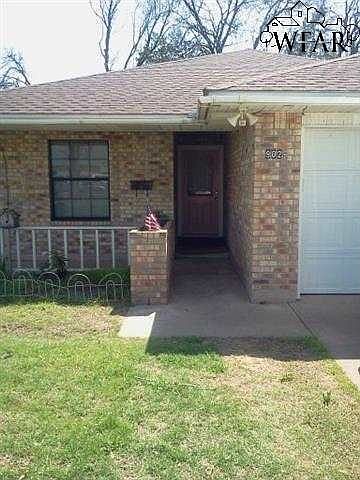 1st image of 902 Sycamore Dr #1/2