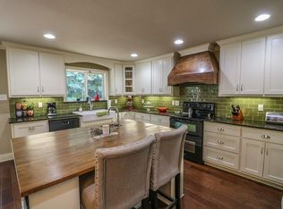 205 Canyon Dr, Hideaway, TX 75771
