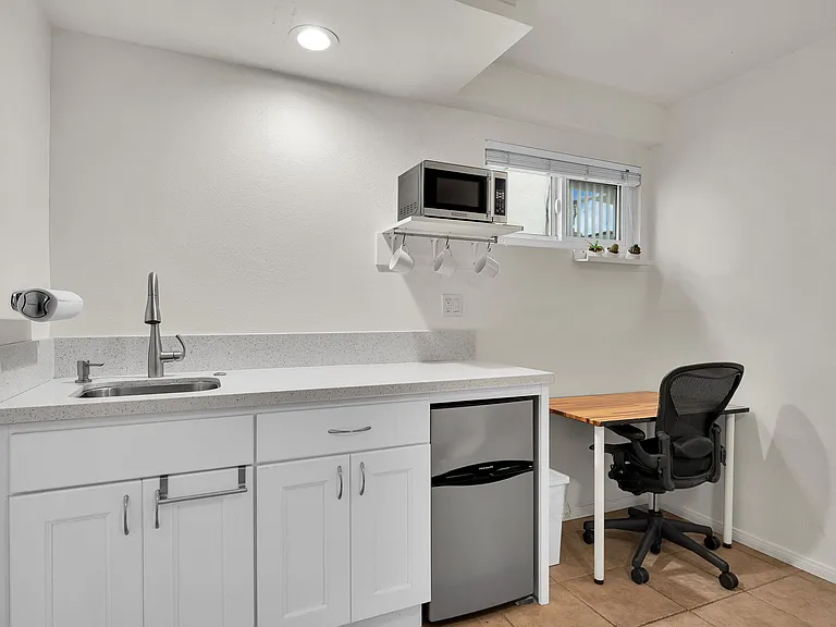 2369 Loring St — Photo 29