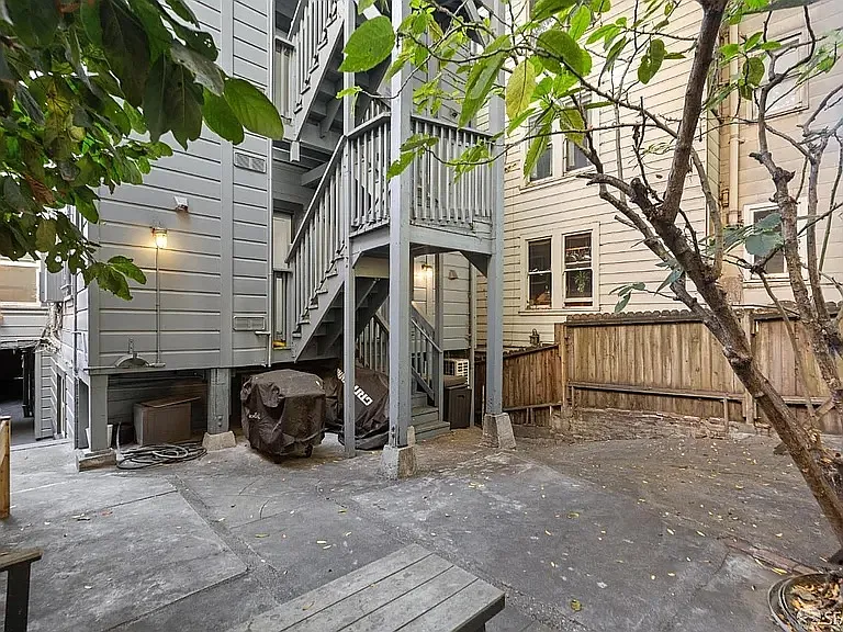 118 Albion St — Photo 9