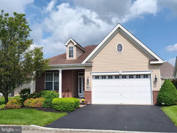 1513 Turtle Creek Ln, Quakertown, PA 18951