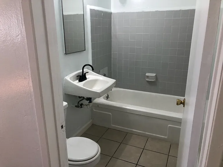 1639 E Kingsley Ave #2 — Photo 9