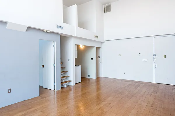Rented by Nooklyn NYC LLC | media 14