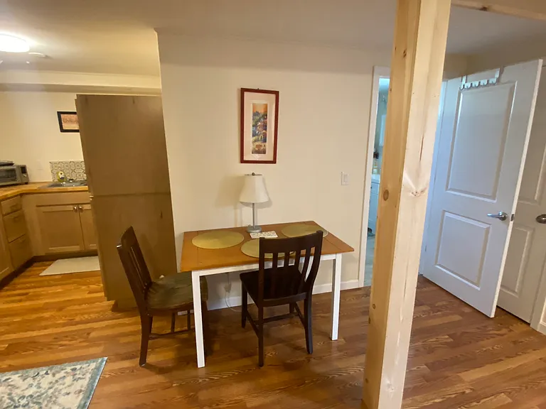 3 Elaine Dr — Photo 3