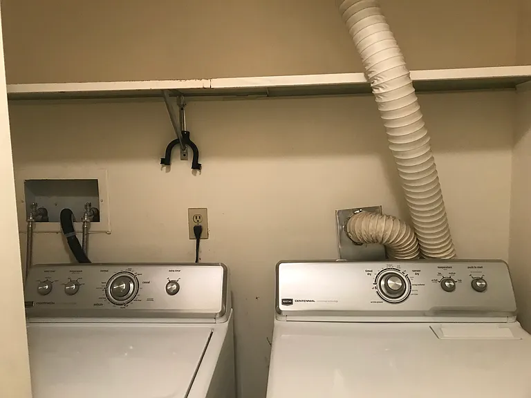 222 Cambridge Ct — Photo 33