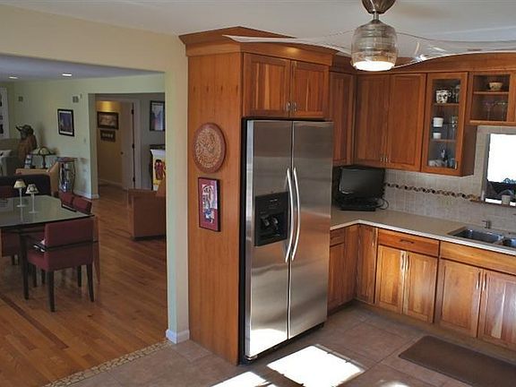 3rd image of 651 Watch Hill Ln