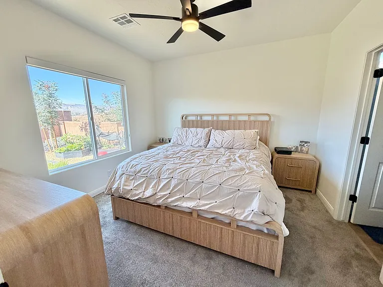 1436 E White Hollow Ln — Photo 11