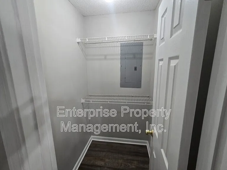 4444 Longtree Cv — Photo 19