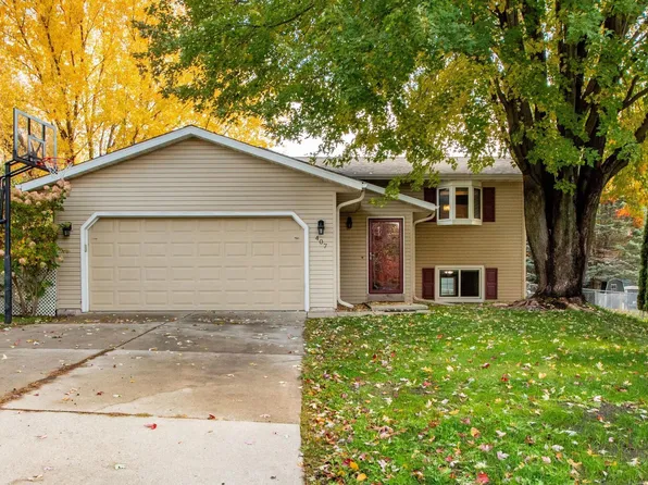 407 6th Street Ct NE, Kasson, MN 55944