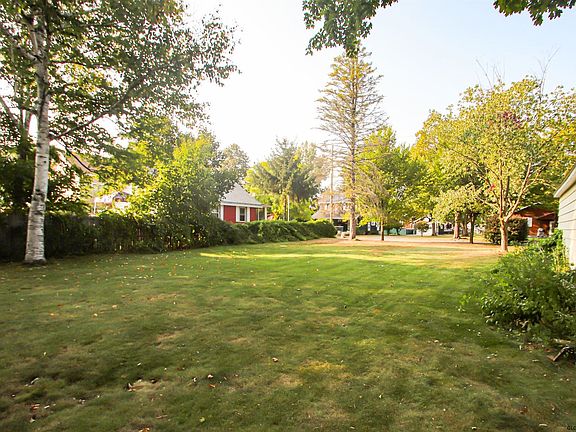 5th image of 24 Stewart Ave